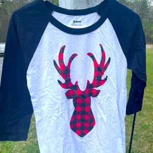 3/4 sleeve deer outline top